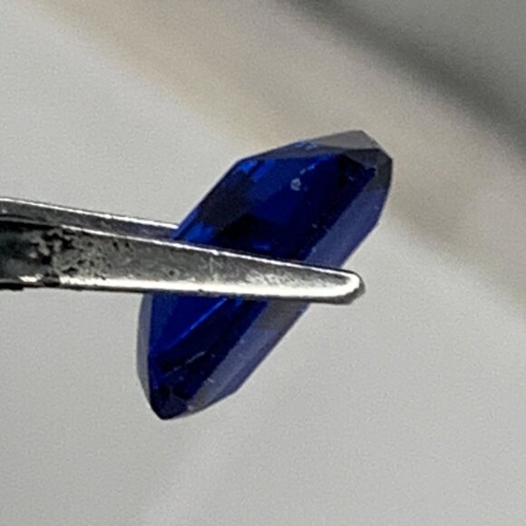 Elegant Blue Gemstone tanzanite - Picture 11 of 13